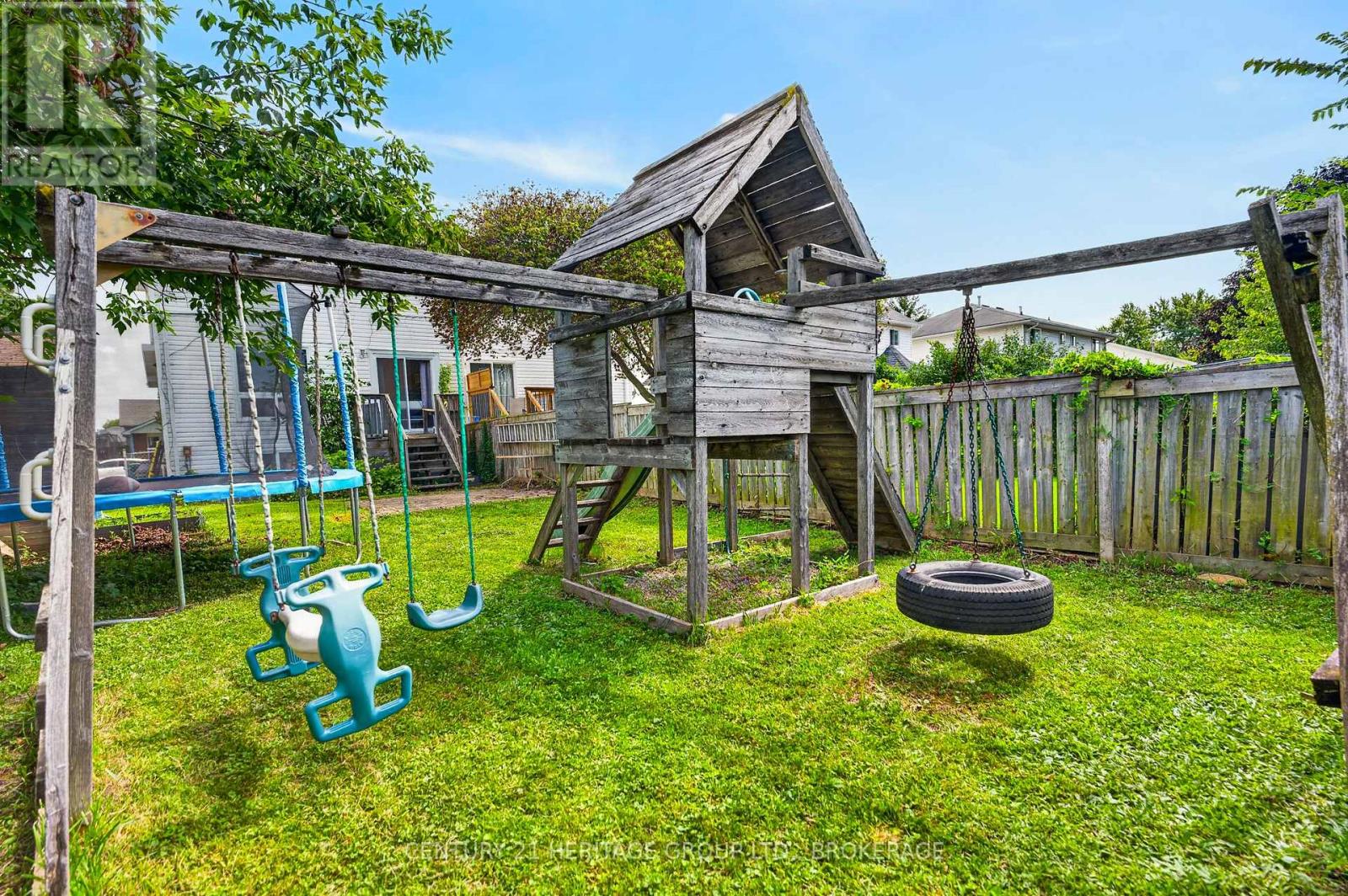 944 WARBURTON CRESCENT - Image 35