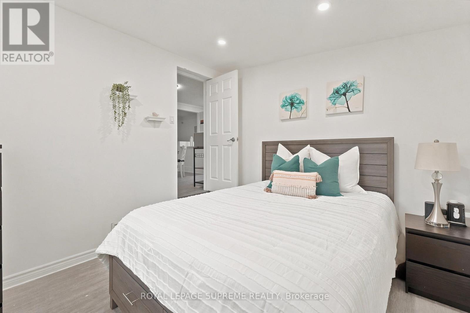 24 ALEXANDRA BOULEVARD - Image 28
