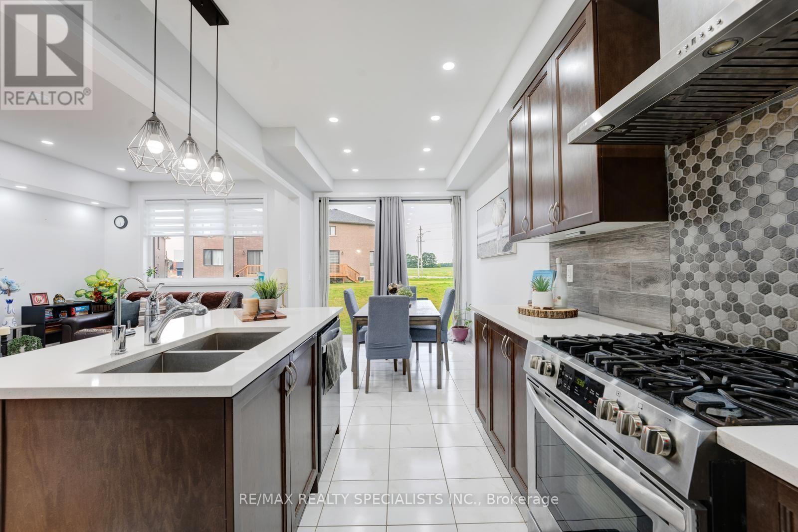 908 SOBESKI AVENUE - 24