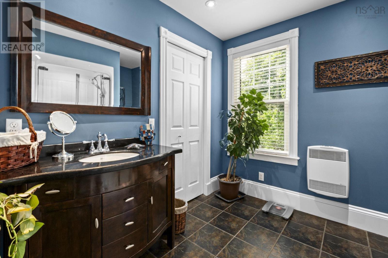 344 Gray Street - Image 12