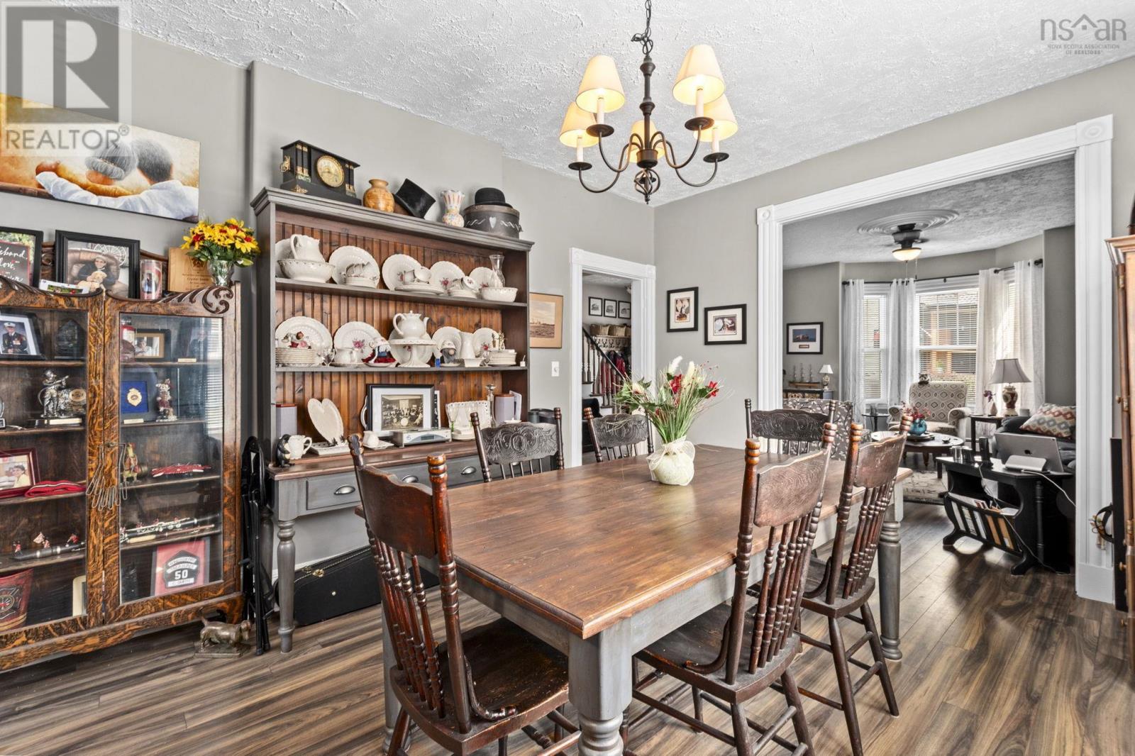 344 Gray Street - Image 26