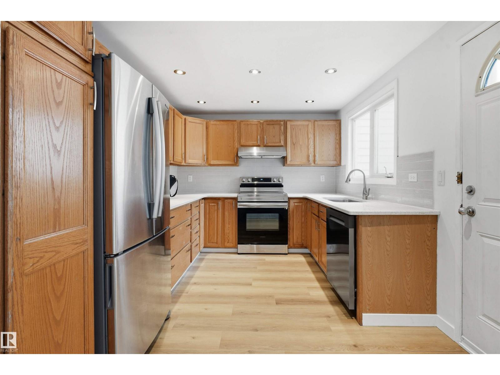6804 36A AV NW - 16
