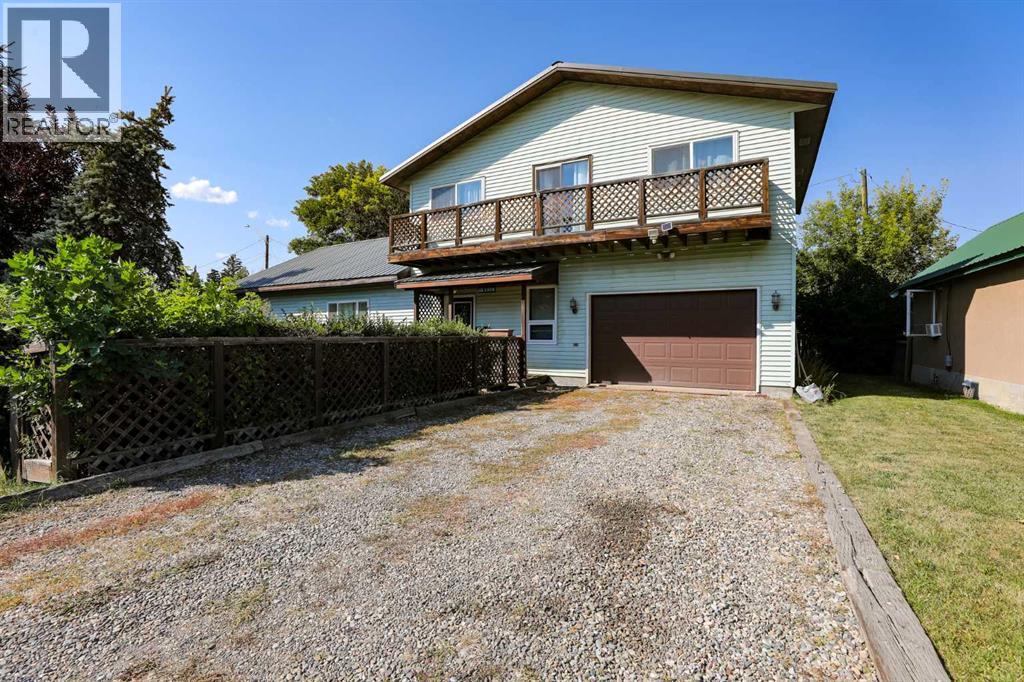 11 E 300 N, Raymond, Alberta, T0K2S0