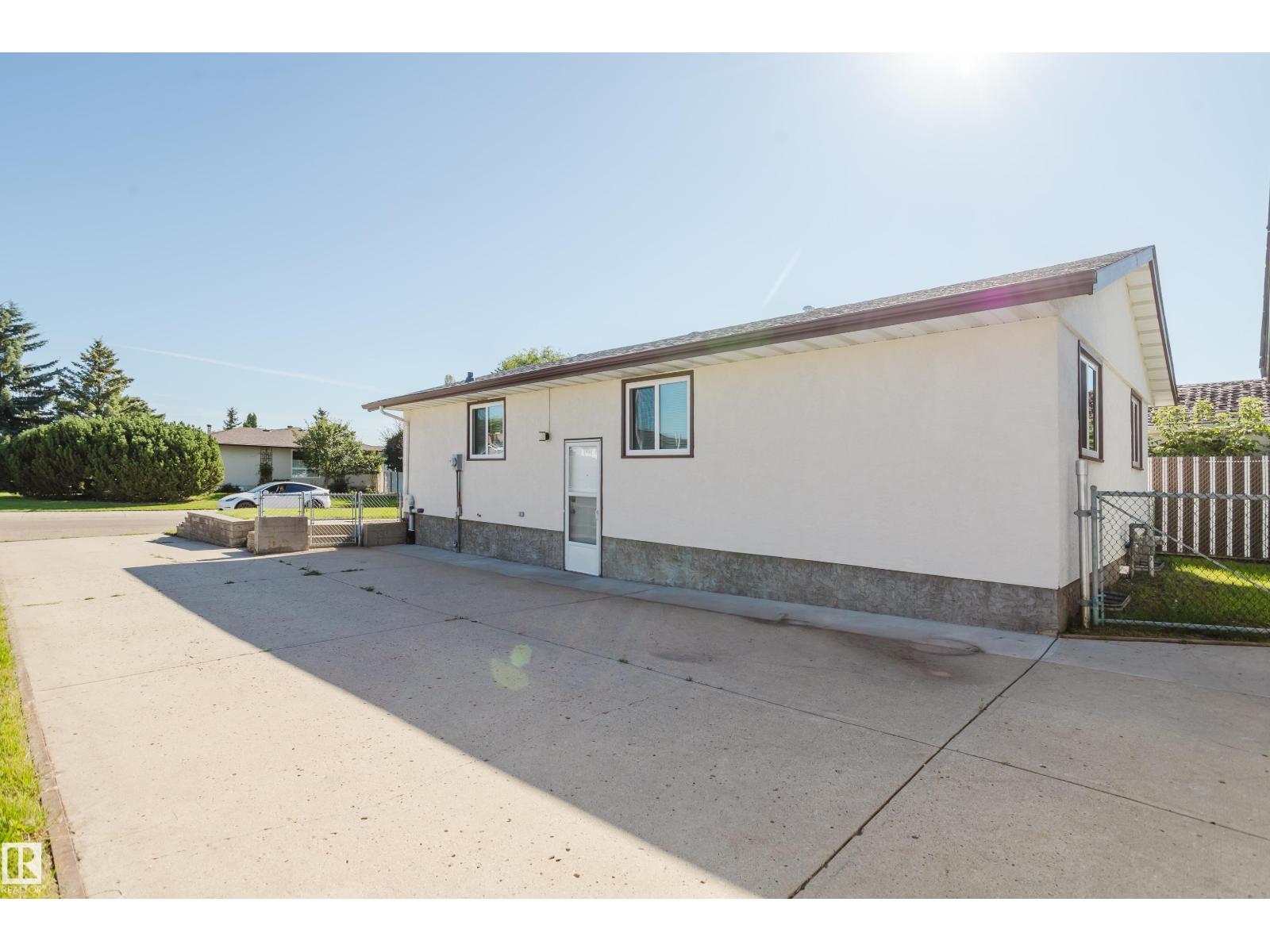 36 HARROW CIRCLE CI NW - 36