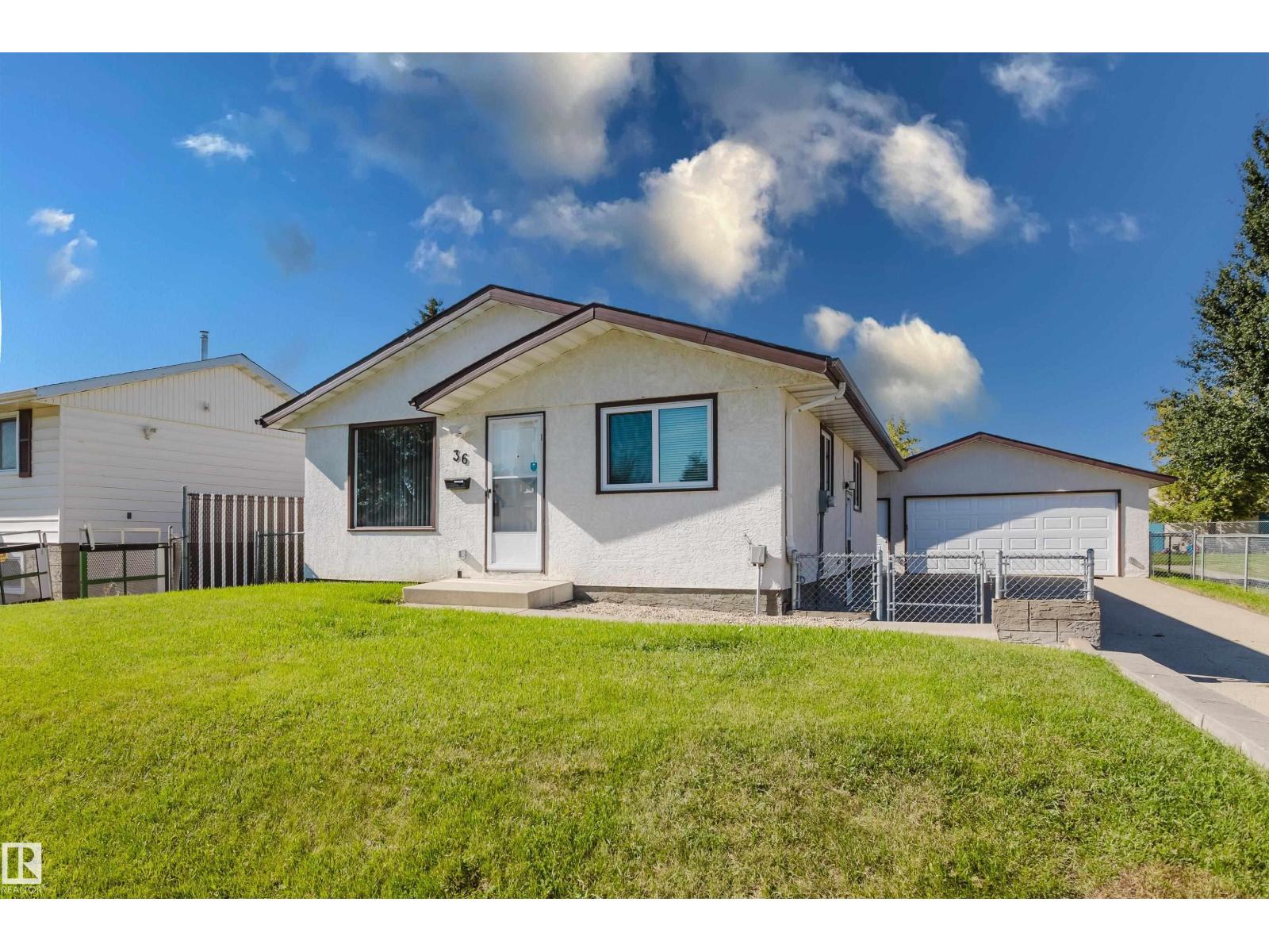 36 HARROW CIRCLE CI NW, Edmonton, Alberta, T5A2S5