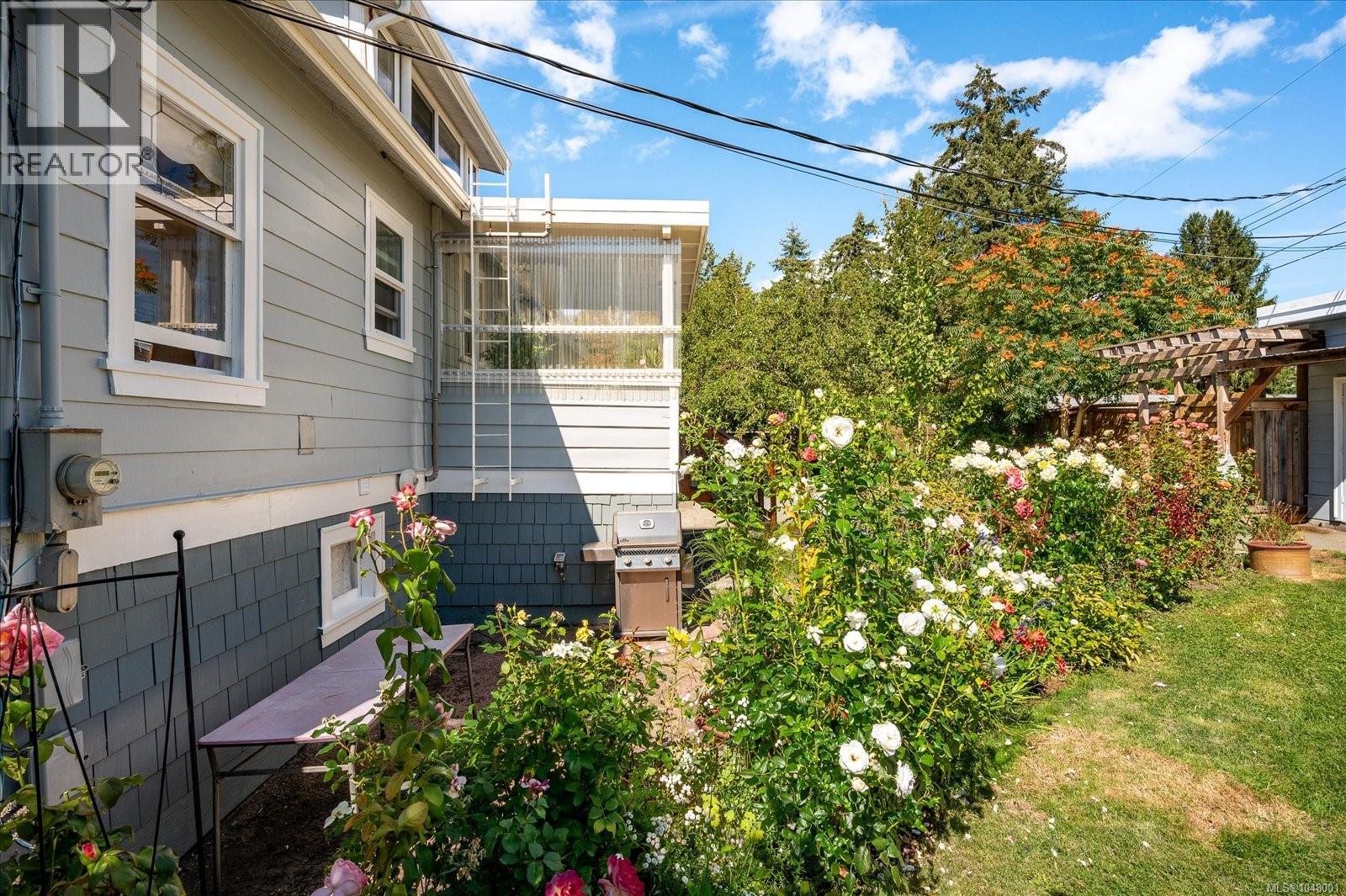 2697 4th Ave - Image 46