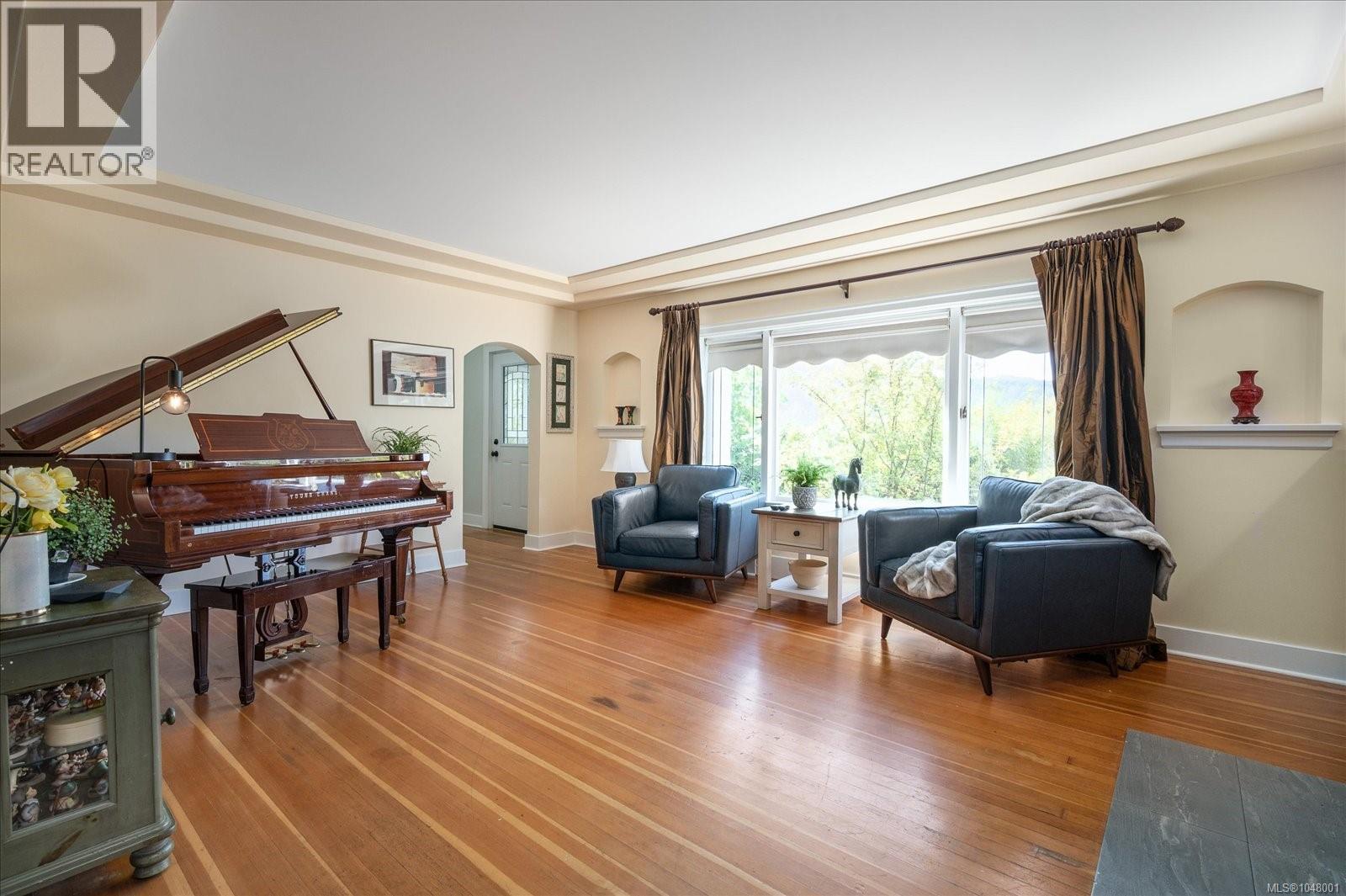 2697 4th Ave - Image 15