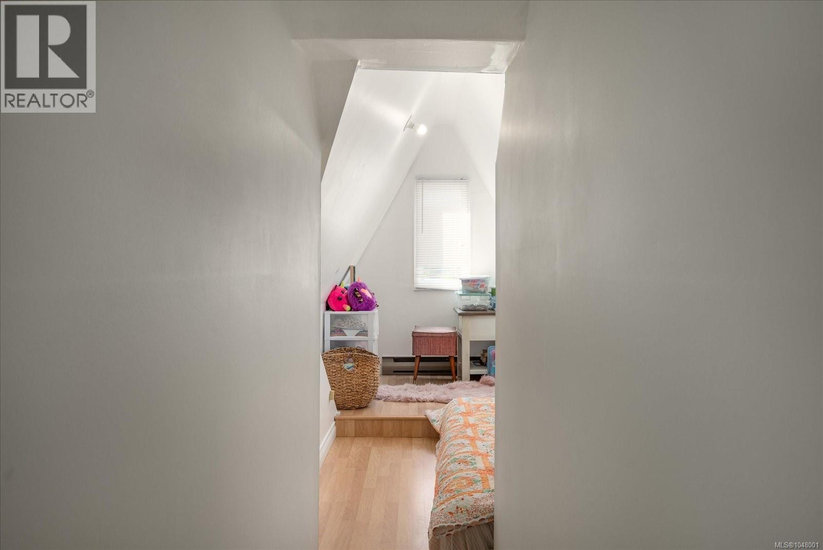 2697 4th Ave - Image 32