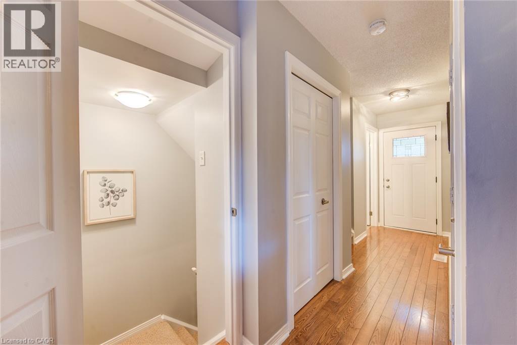 #2 360 CORNRIDGE Place - Image 9