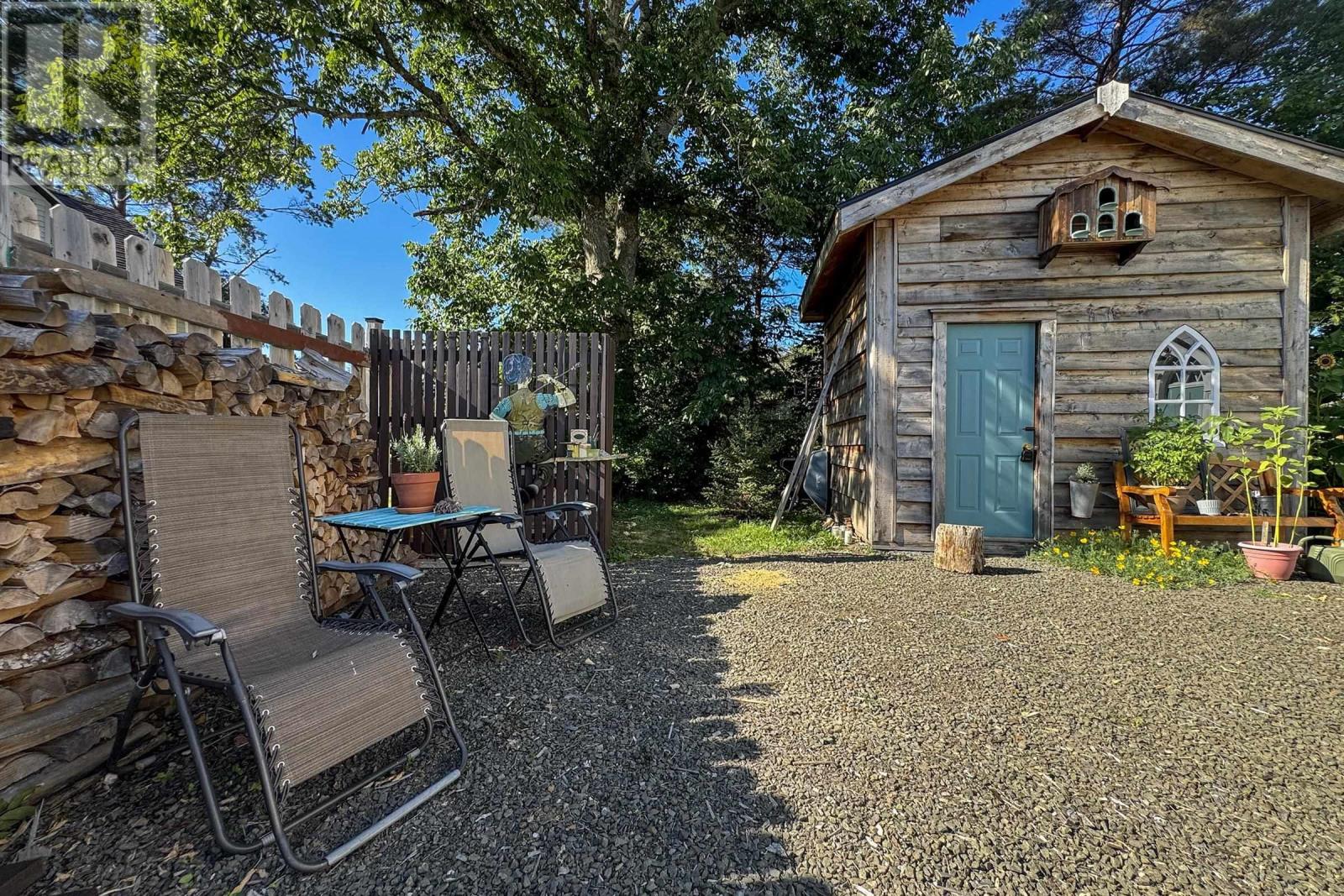 579 Main Street - Image 19