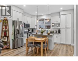 Kitchen - 1936 Ethel Street, Kelowna, BC V1Y2Z5 Photo 9