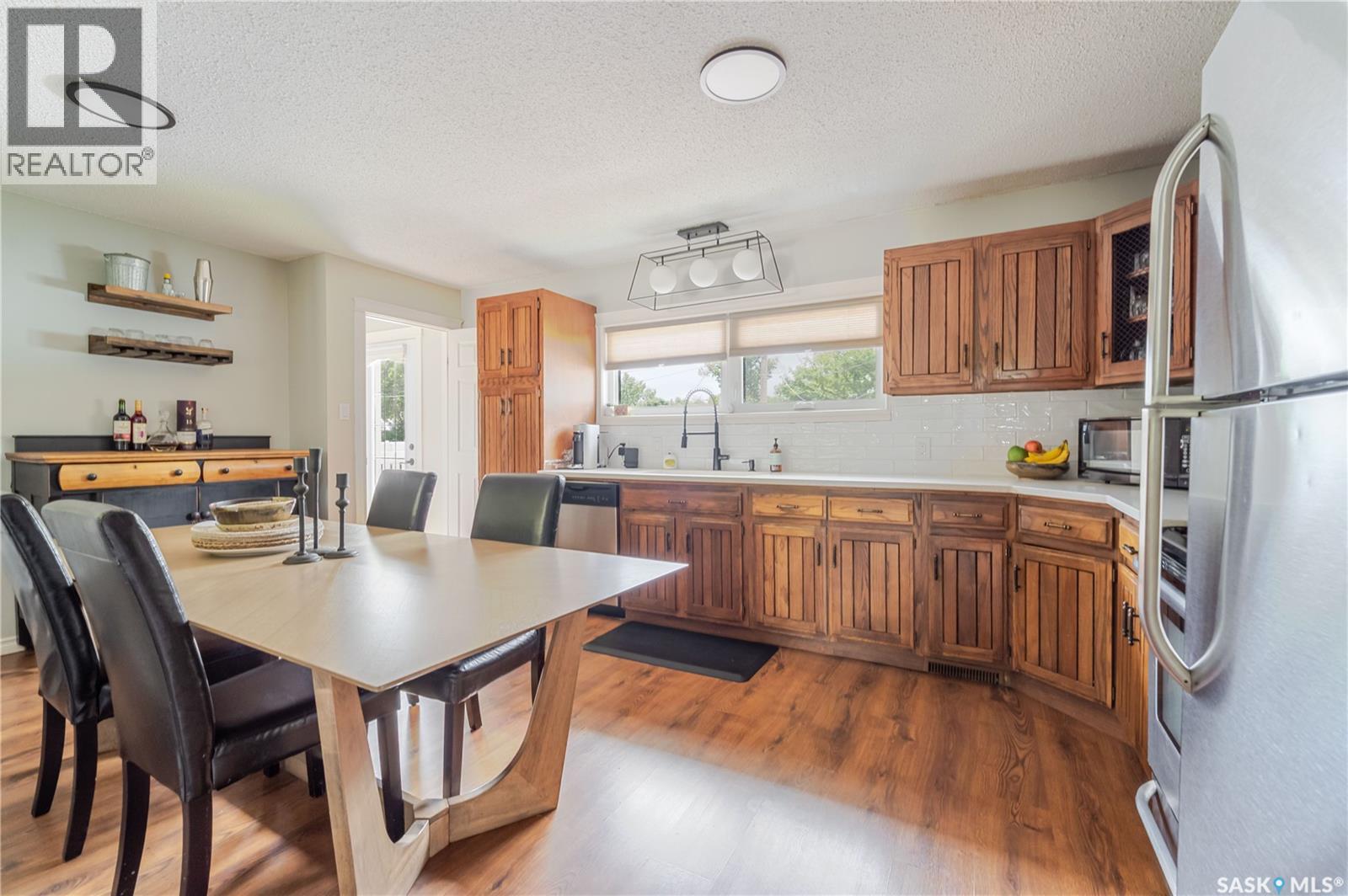 1048 11th AVENUE NW - Image 12