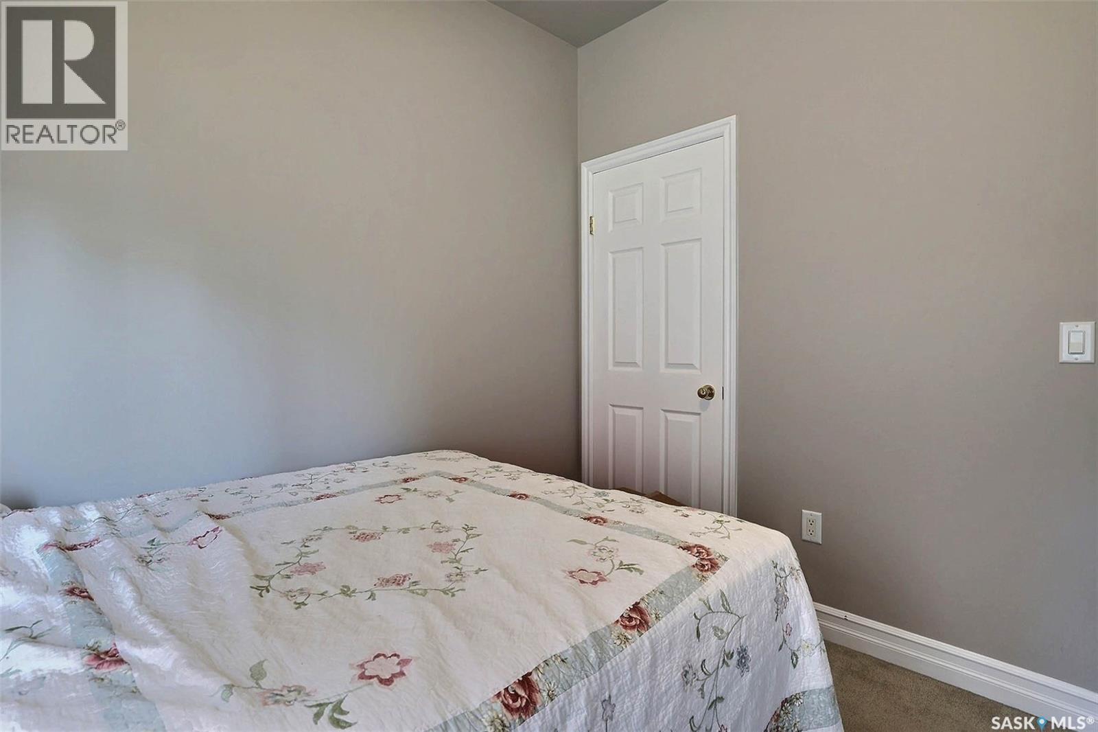78 Woods CRESCENT - 21