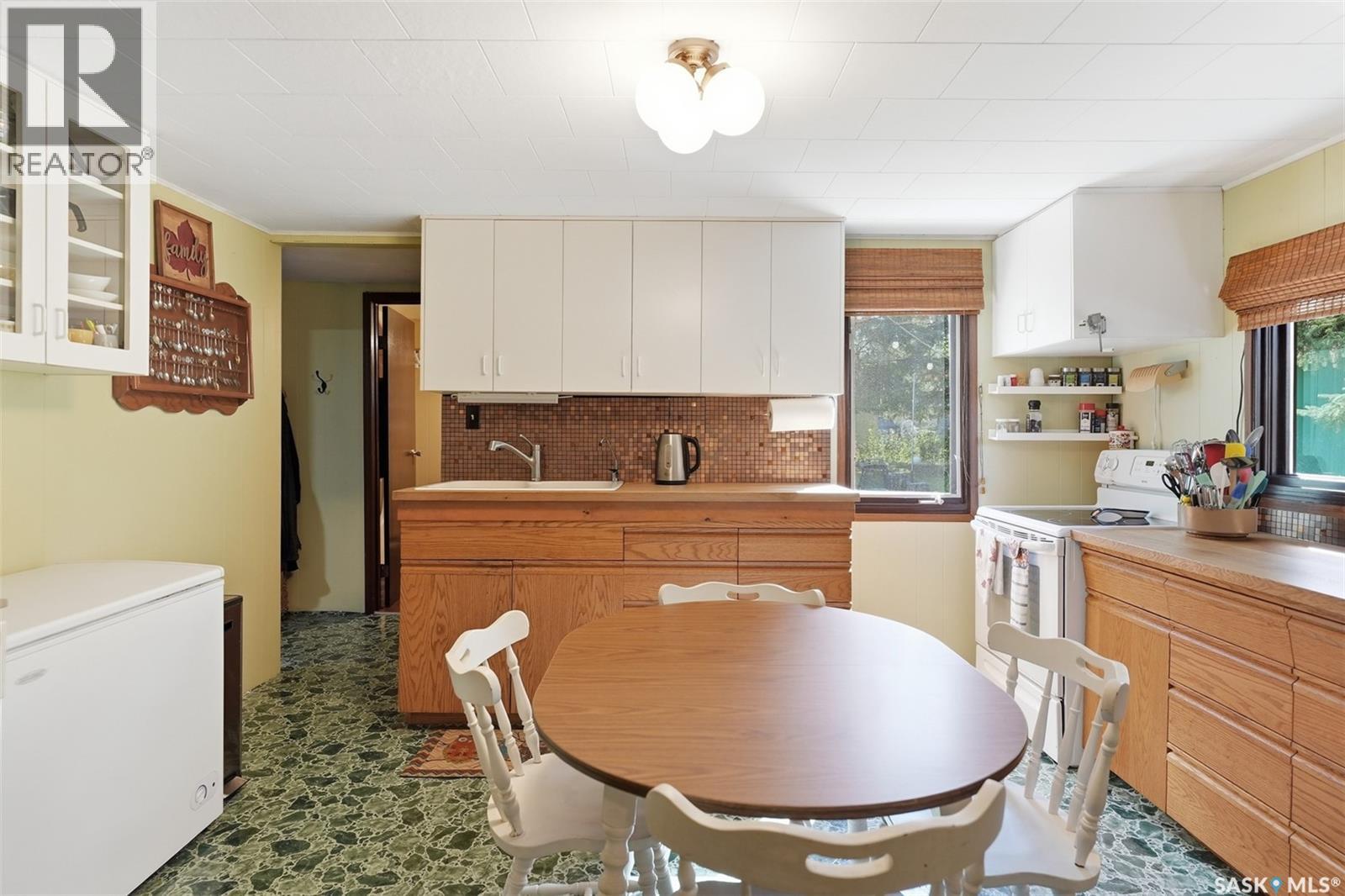 108 Pine STREET - Image 31