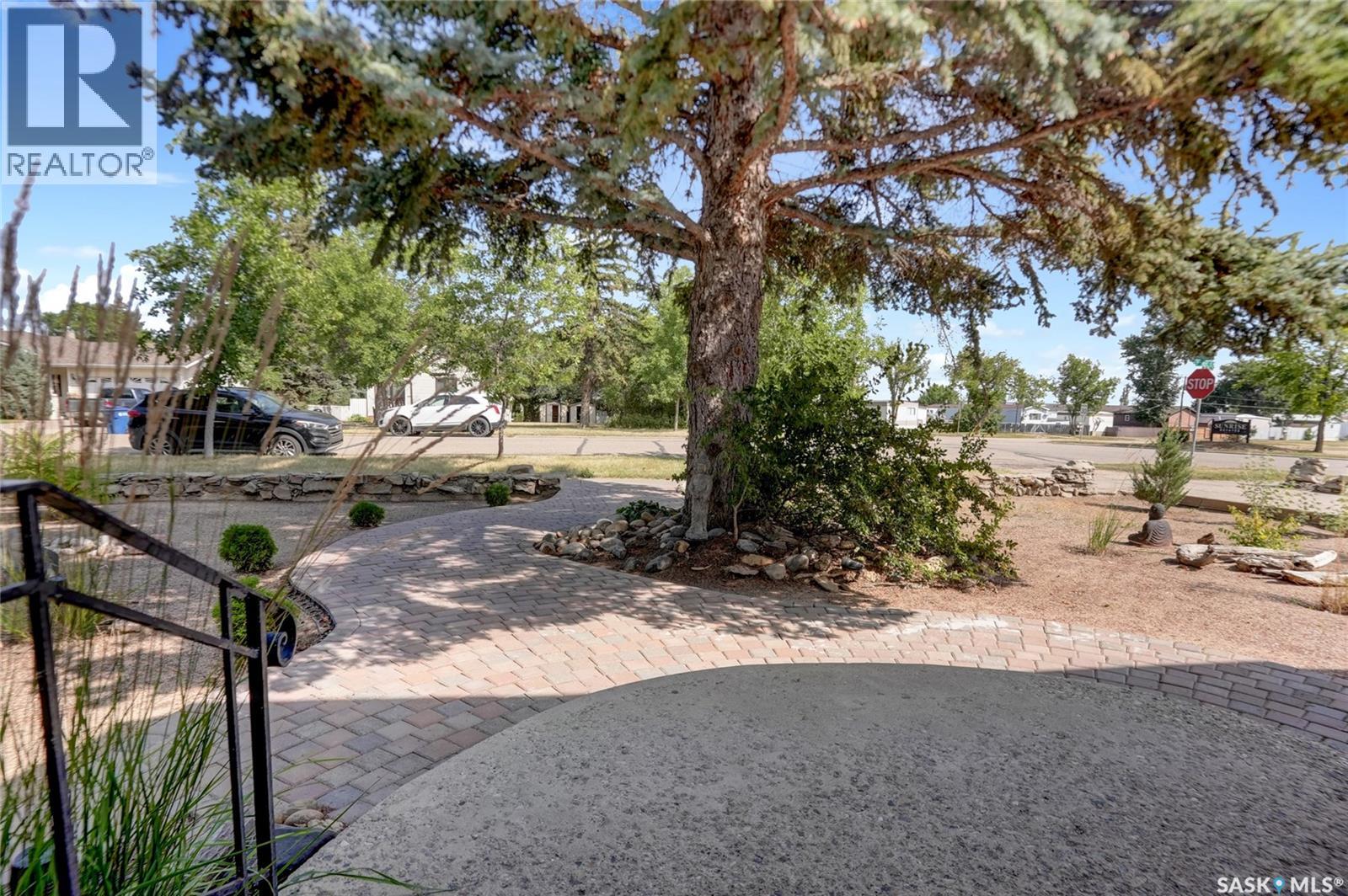 520 3rd AVENUE E - 46