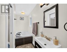 7 Bucklers Road thumbnail 34