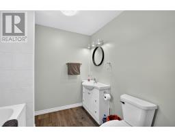 7 Bucklers Road thumbnail 50