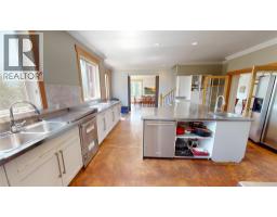Full ensuite bathroom - 3934 Cokato Road, Fernie, BC V0B1M4 Photo 6