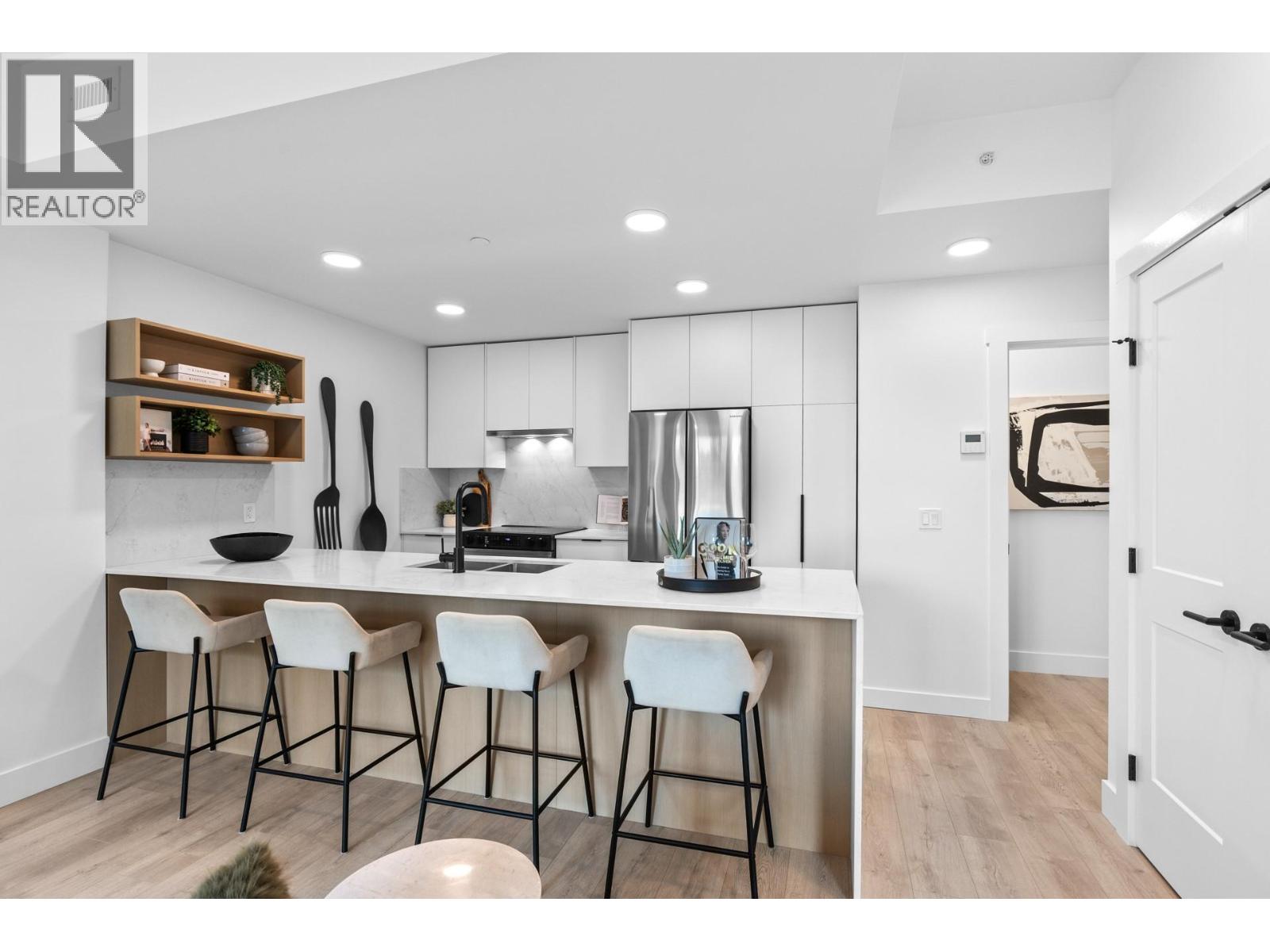 102 620 Coronation Avenue, Kelowna