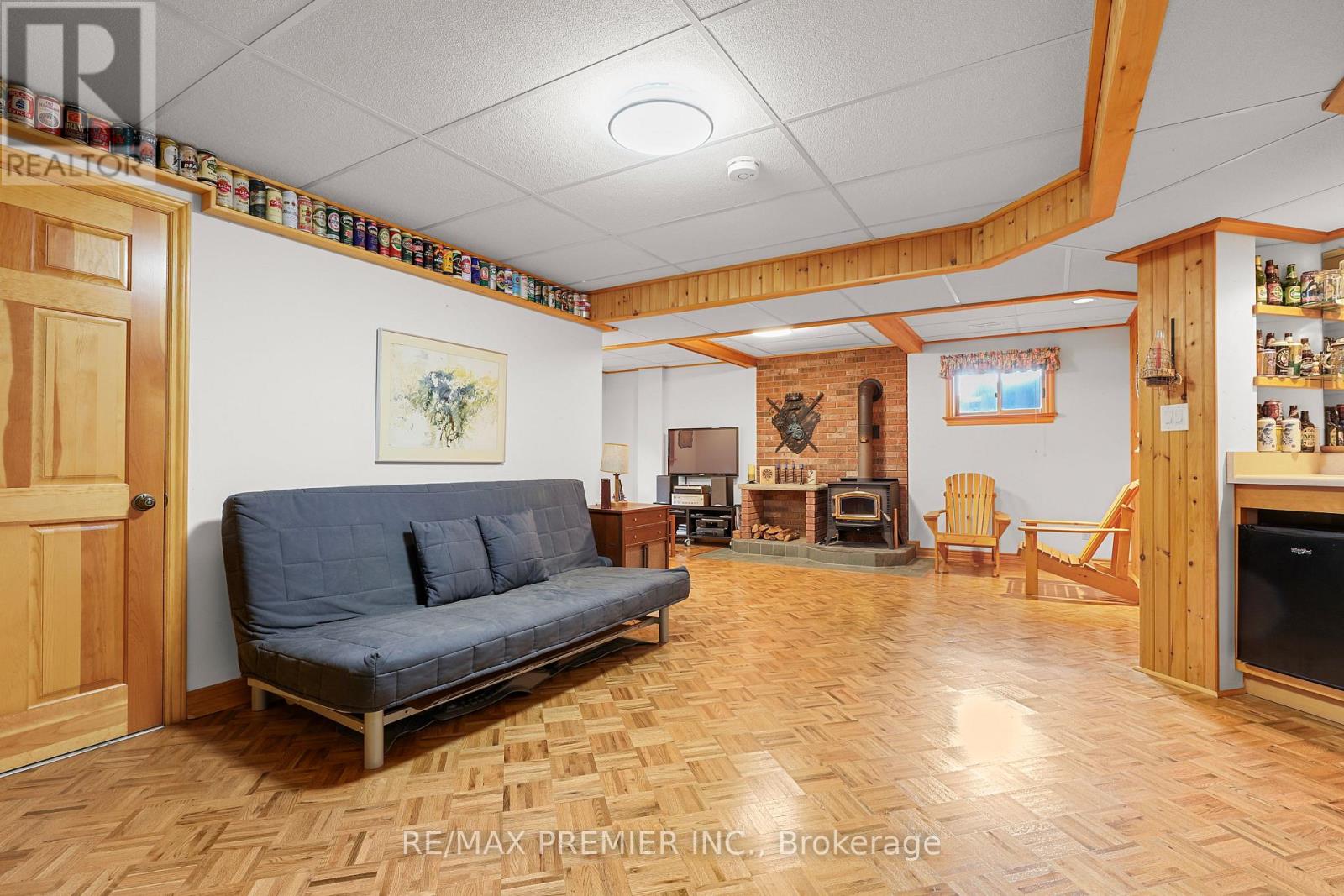19 TEMAGAMI COURT - 17