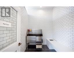 803 - 783 Bathurst Street, Toronto, ON M5S0A8 Photo 12