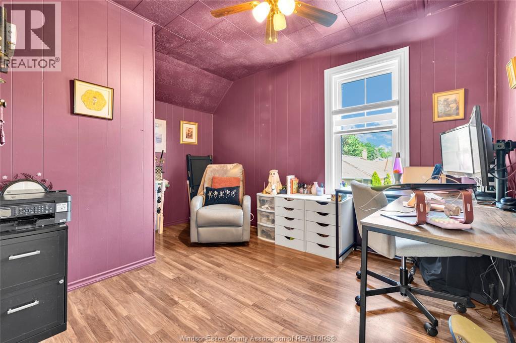 934 GRAND MARAIS East - Image 18