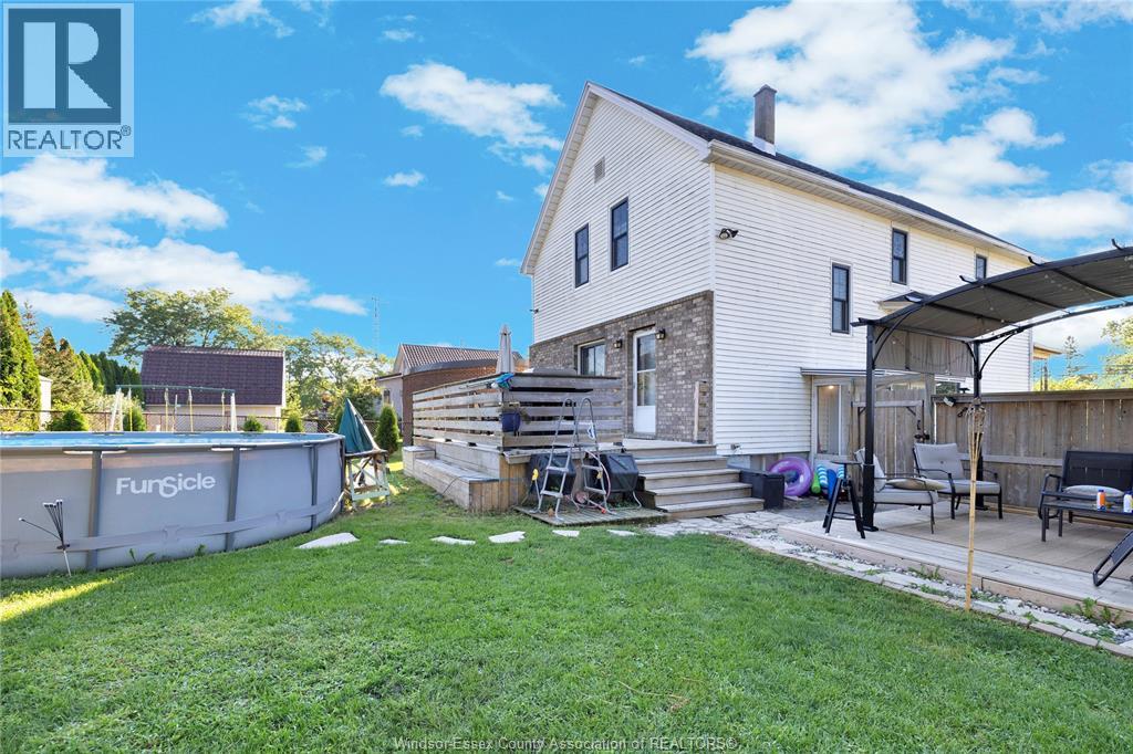 934 GRAND MARAIS East - 34
