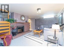 610 Kent Rd, Saanich, BC V8Z1Z1 Photo 20
