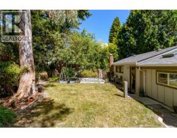 610 Kent Rd, Saanich, BC V8Z1Z1 Photo 30
