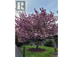 610 Kent Rd, Saanich, BC V8Z1Z1 Photo 35