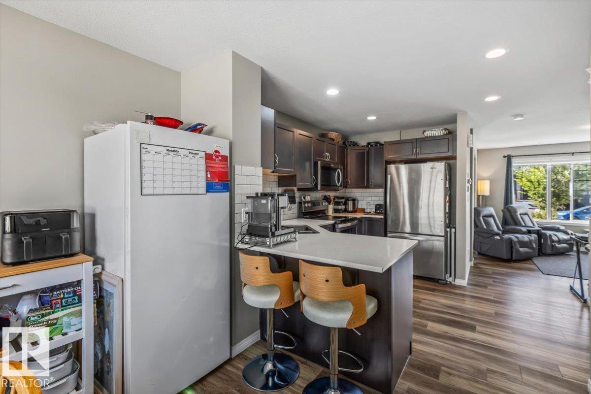 4437 38 ST - 14