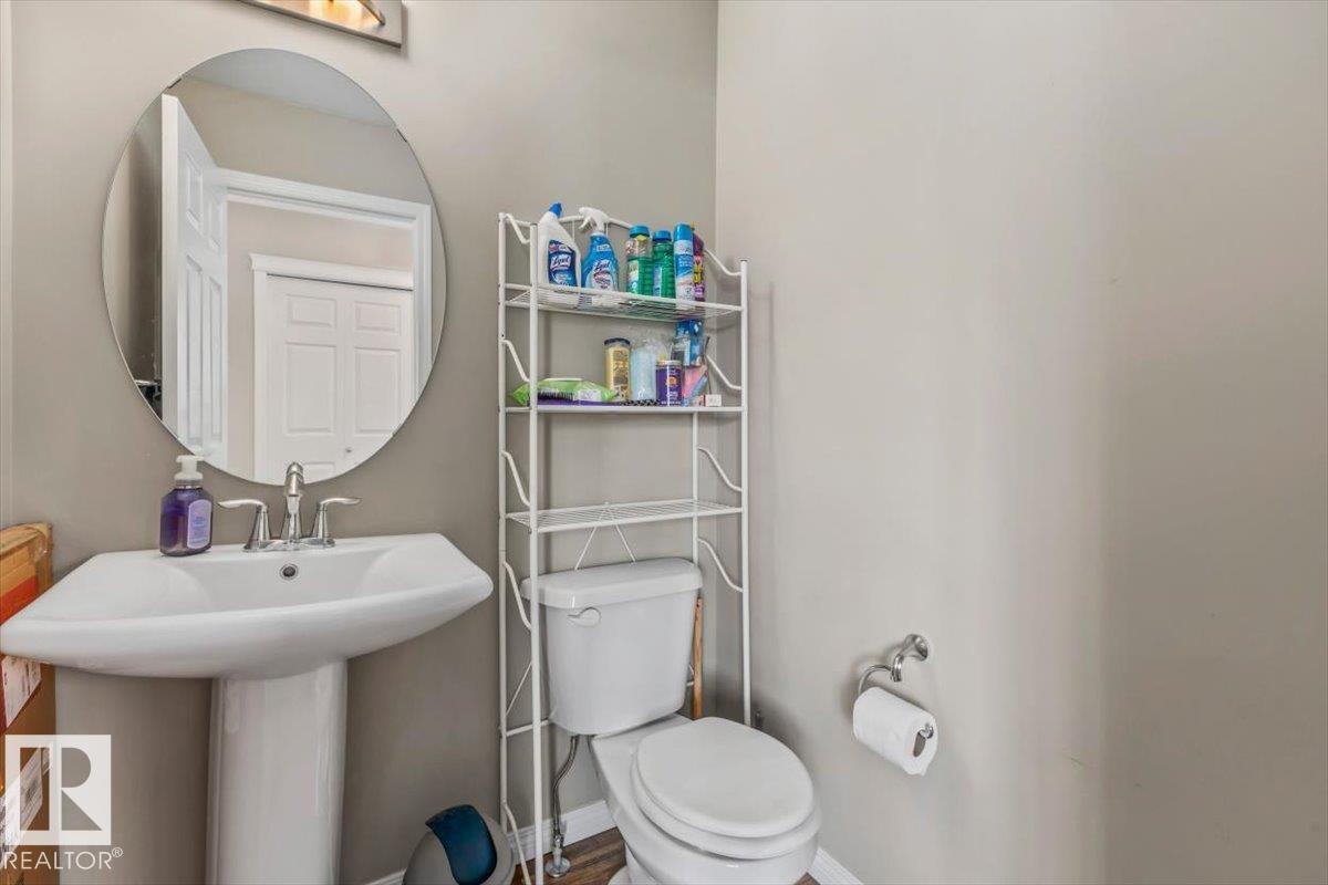 4437 38 ST - Image 17