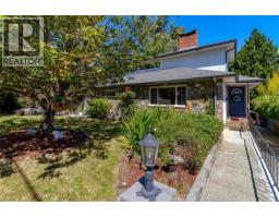 610 Kent Rd, Saanich, BC V8Z1Z1 Photo 36