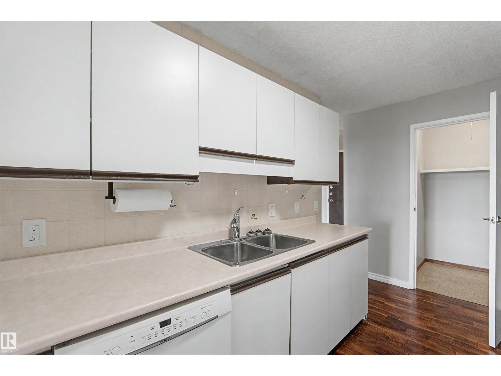 #904 8220 JASPER AV NW - 10