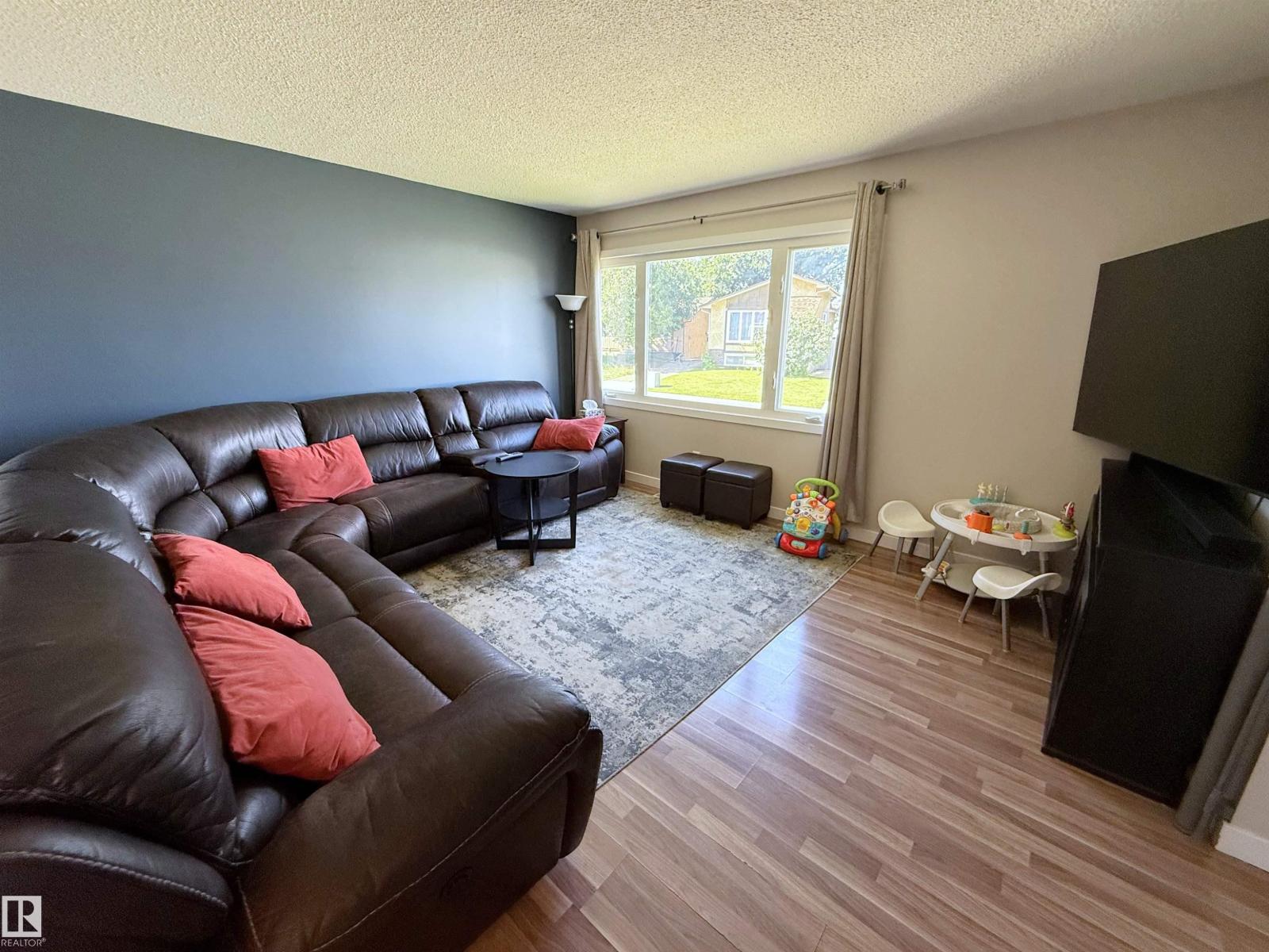 10107 171A AV NW - 8