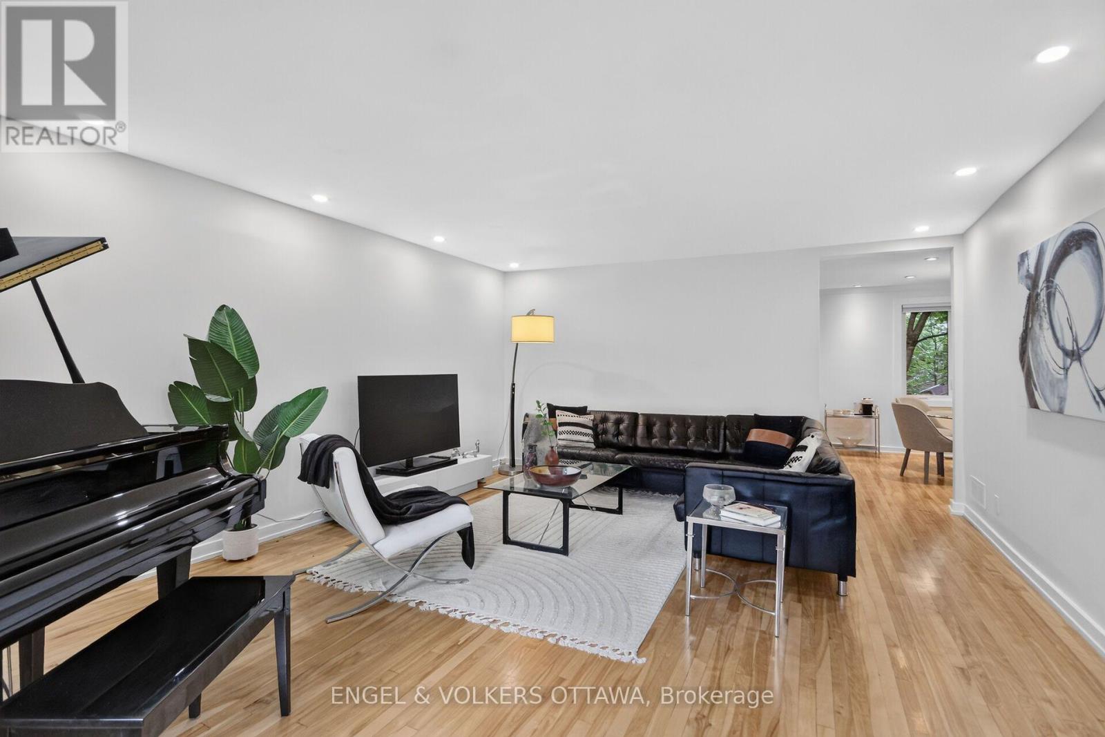 390 PRINCETON AVENUE - 10