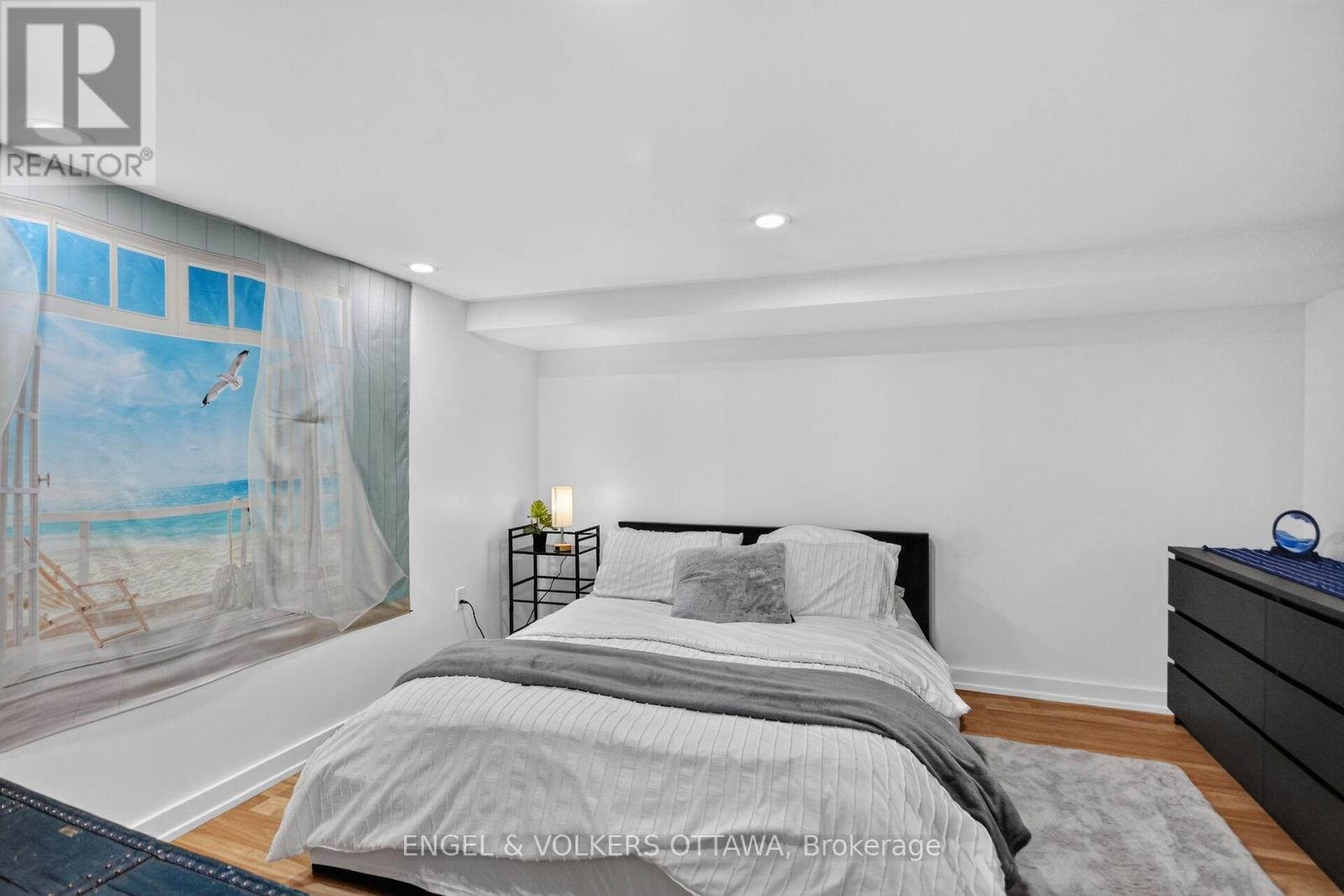 390 PRINCETON AVENUE - Image 43