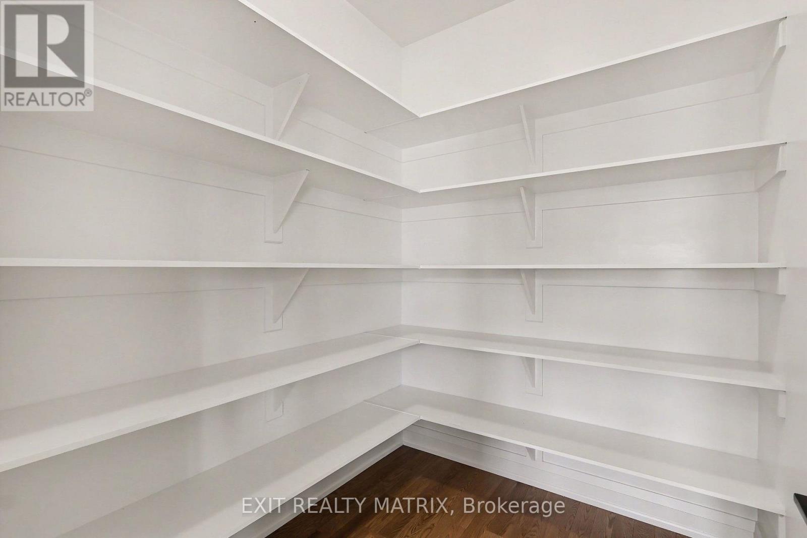 263 SAM AVENUE - Image 10