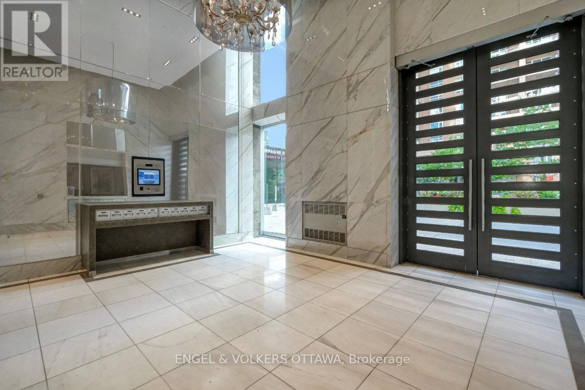 #610 111 CHAMPAGNE AVENUE S - Image 6