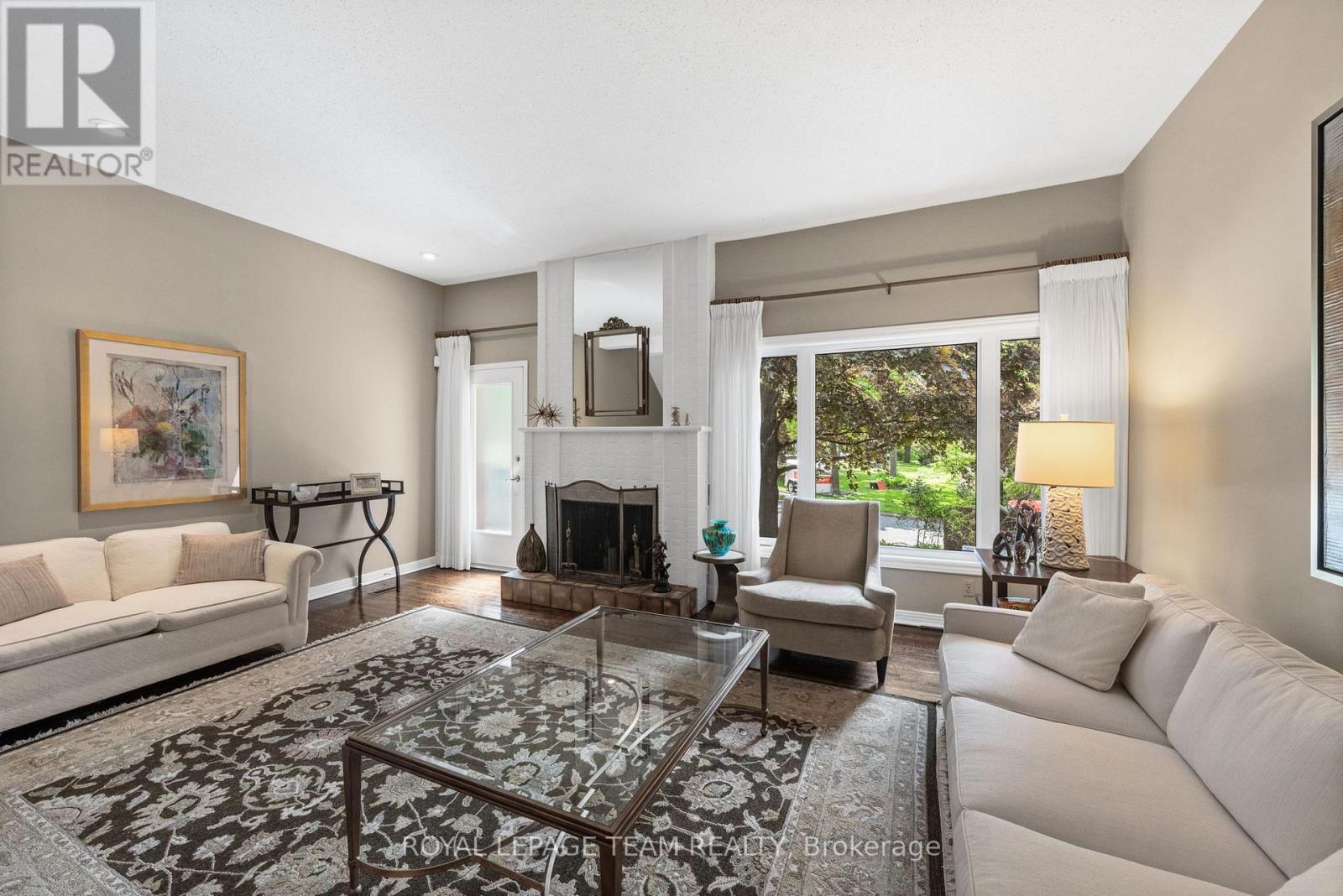 #6 625 RICHMOND ROAD - 7