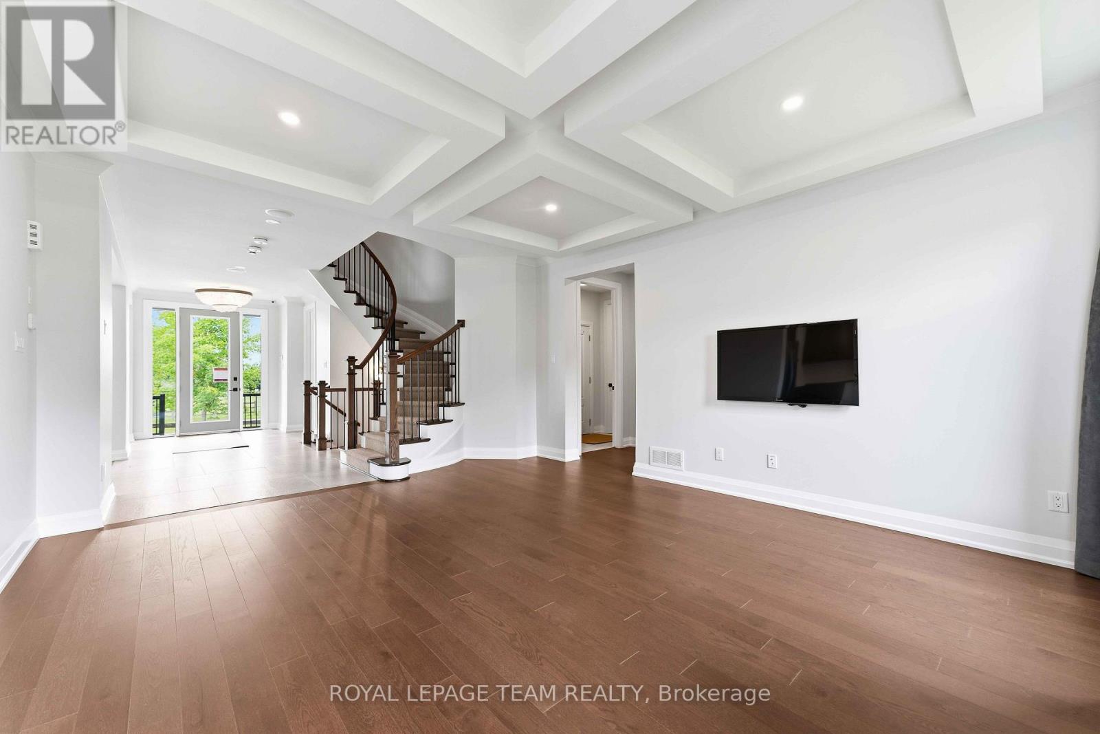 521 BRIDGEPORT AVENUE - 12