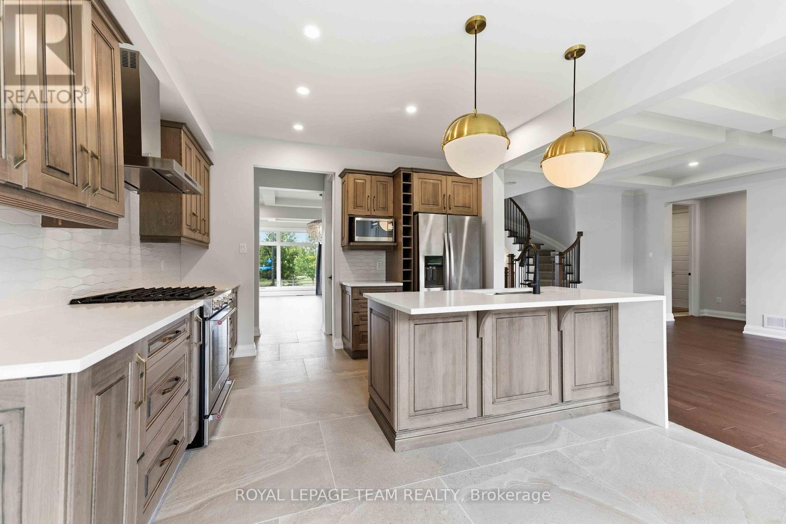 521 BRIDGEPORT AVENUE - 17