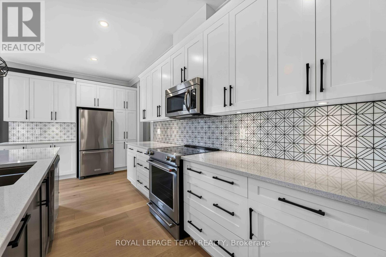513 BRIDGEPORT AVENUE - Image 12