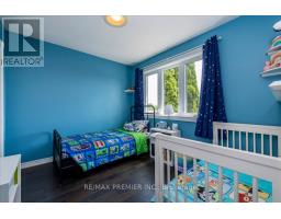 129 Chalmers Drive, Barrie, ON L4N8W4 Photo 10