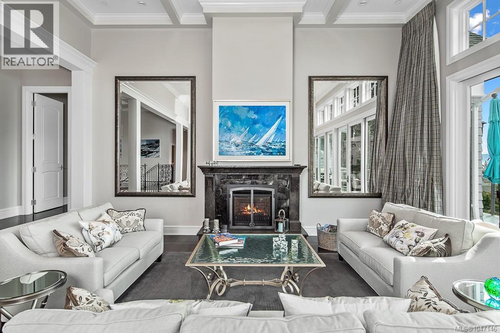 1050 Roxview Crt - 14