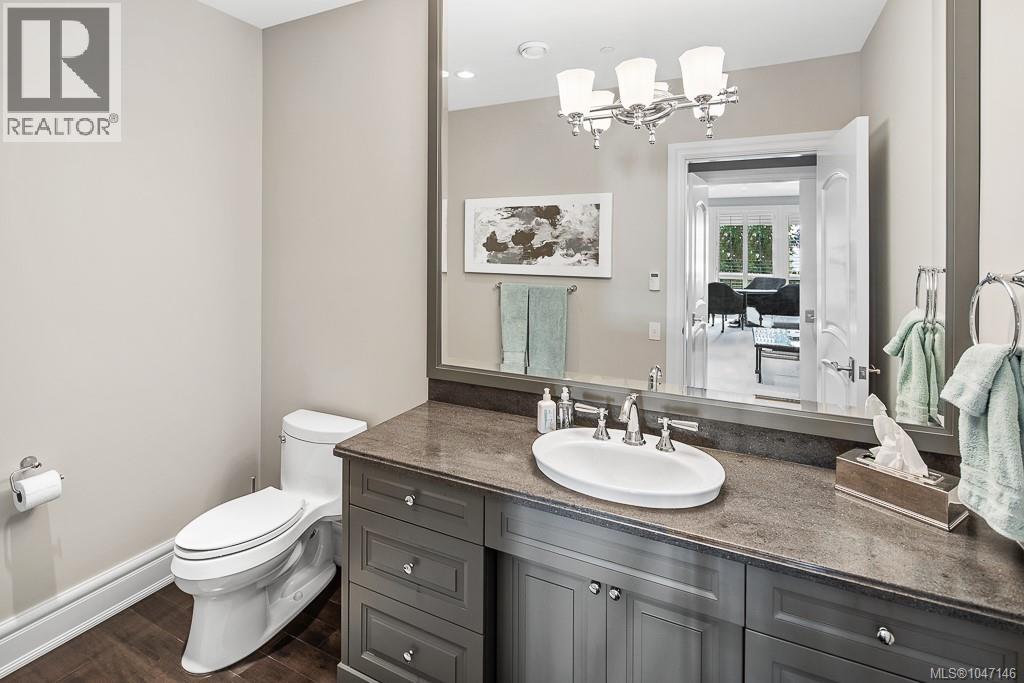 1050 Roxview Crt - 35