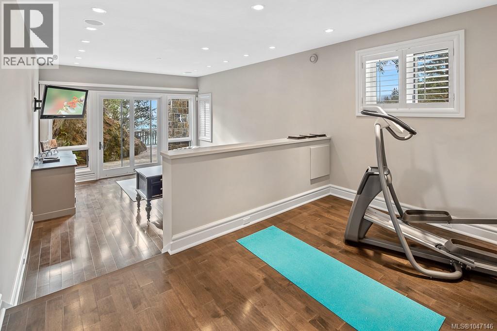 1050 Roxview Crt - 37