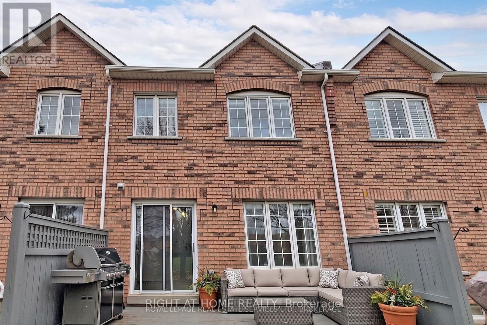 #34 2665 THOMAS STREET - 23
