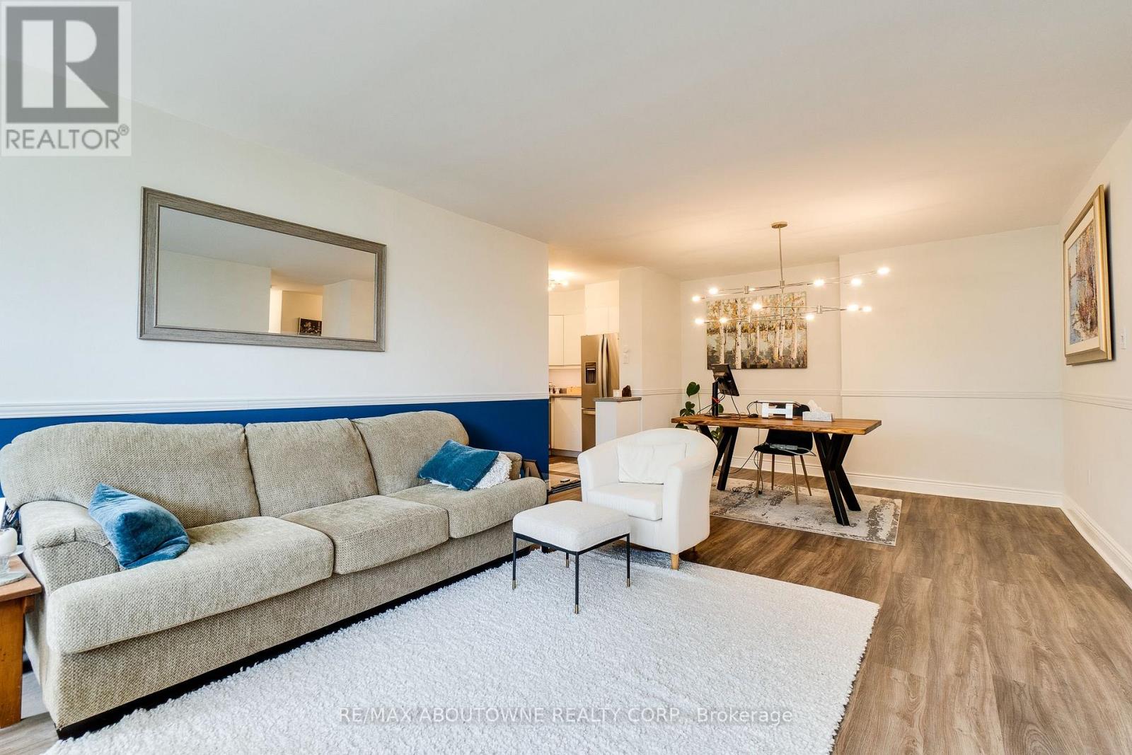 #507 212 KERR STREET - 11