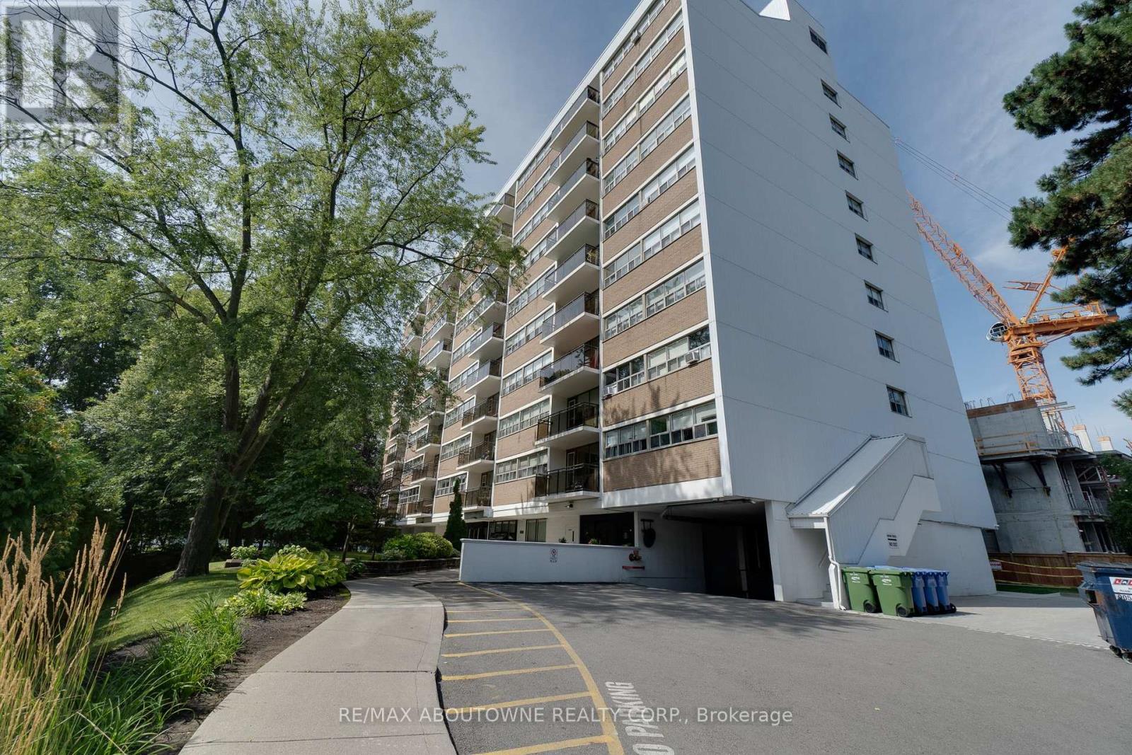 #507 212 KERR STREET - 2